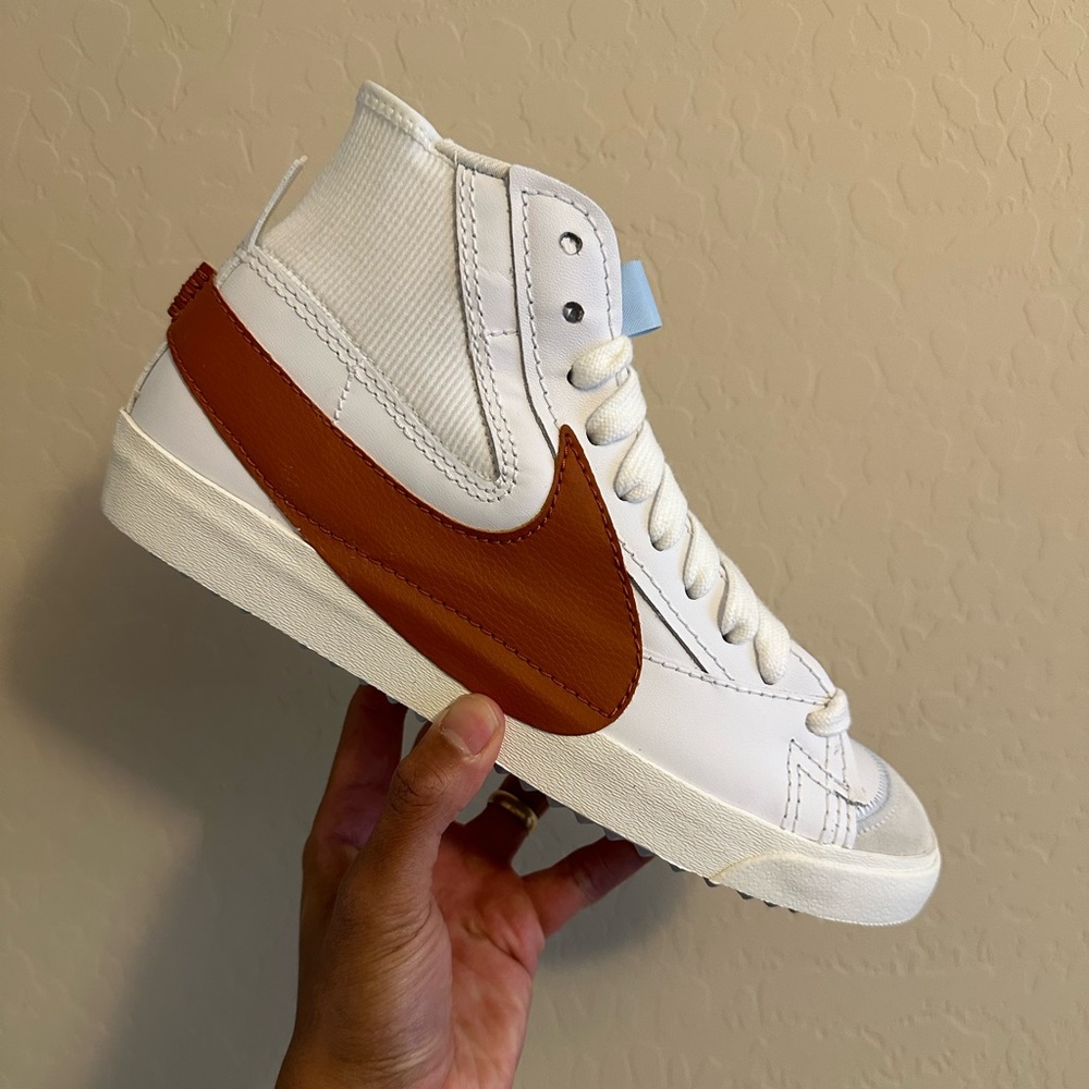 Nike Blazer Mid 77’ Jumbo